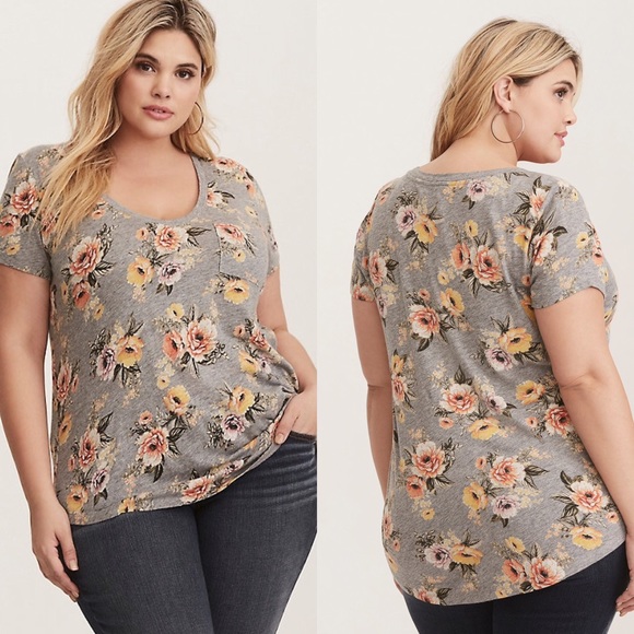 torrid Tops - Torrid Floral V-neck Tee